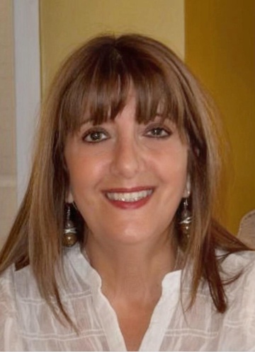 Integrative Therapist - London, United Kingdom - Myra Integrative Therapist - London, United Kingdom - Myra